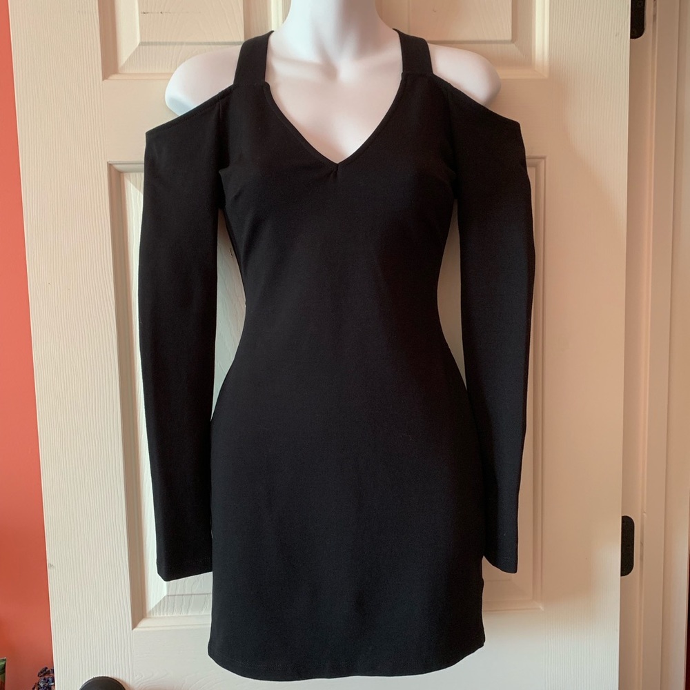 Silence+Noise Black Bodycon Off the Shoulder Dress